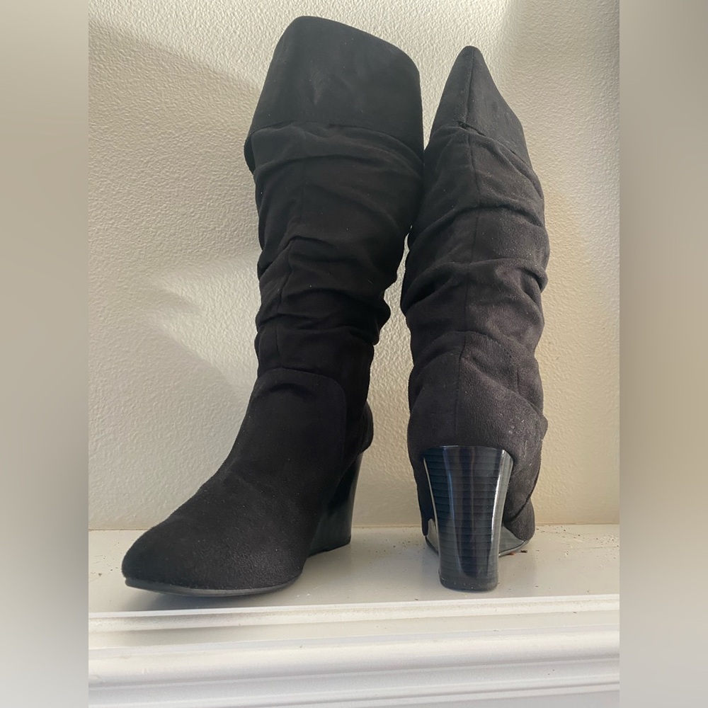 Heeled boots